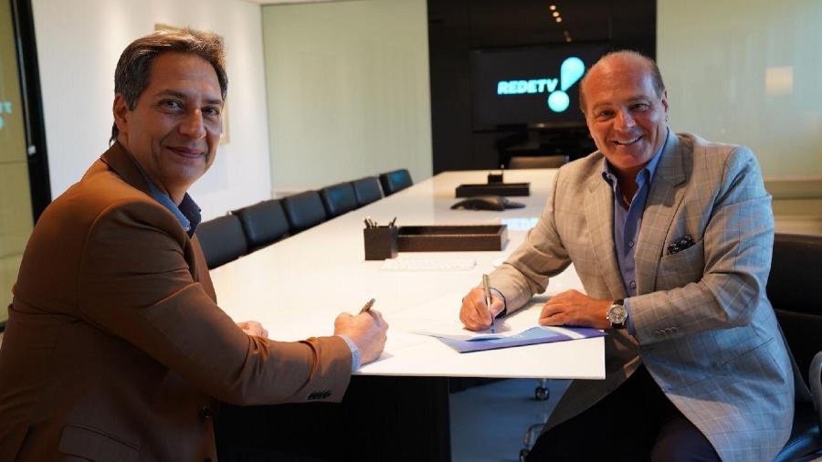 Lacombe assina contrato com Marcelo de Carvalho na RedeTV! - Reprodução/Twitter