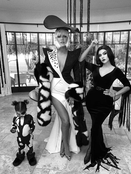 Khloé e Kourtney no Halloween de 2019 - Reprodução/Instagram