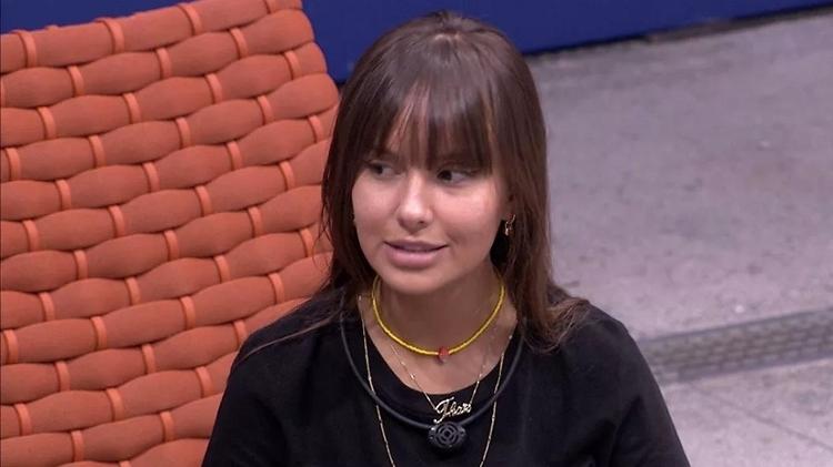 BBB 21: Thais ouve conselhos de jogo de Arcrebiano - Reprodução/Globoplay - Reprodução/Globoplay