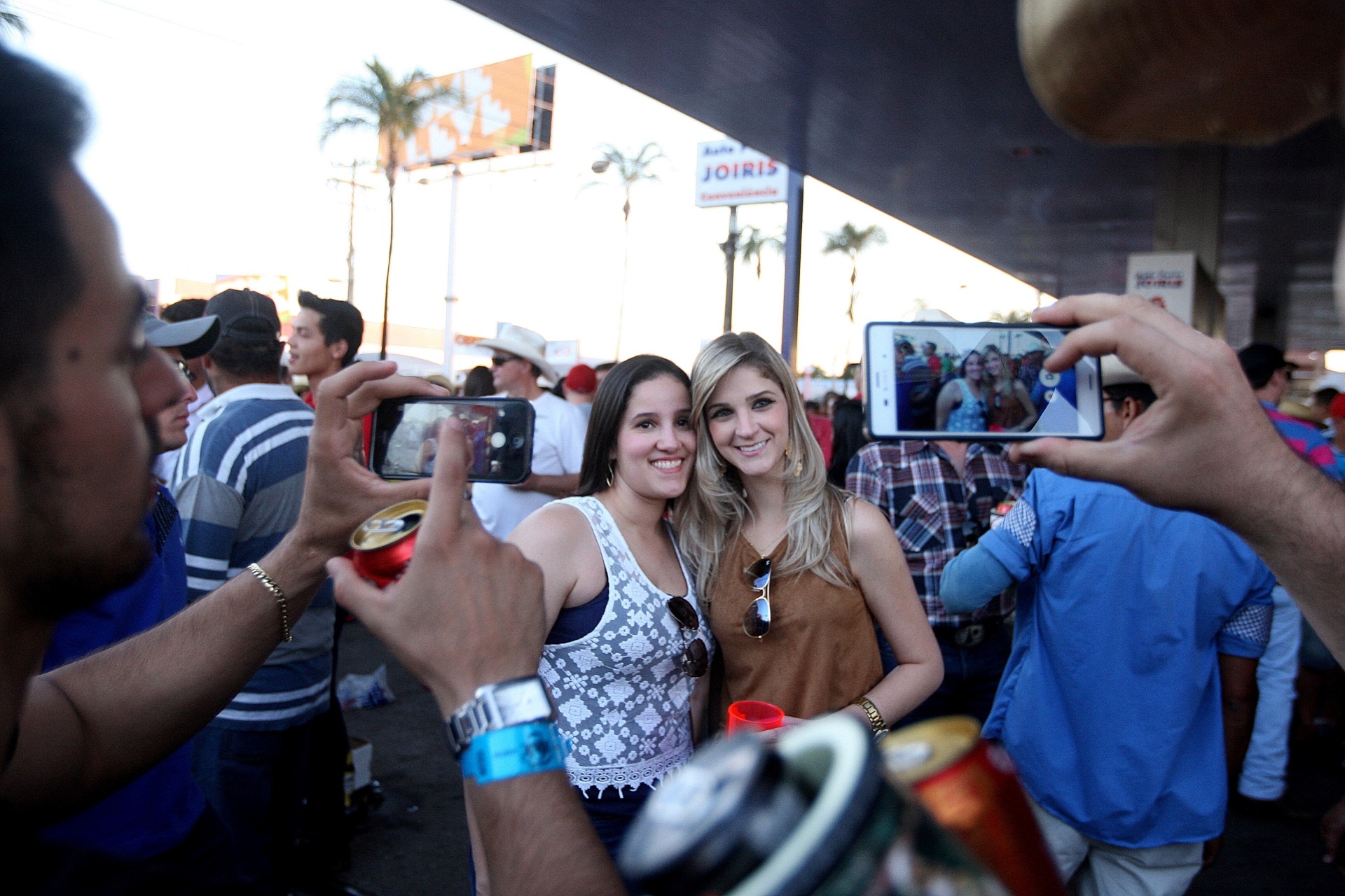 A Festa do Peão de Barretos de 2015 atraiu muita mulher bonita para o Parque do Peão - Reinaldo Canato/UOL