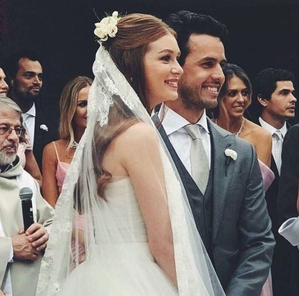 Os noivos durante a cerimônia - Reprodução/Instagram