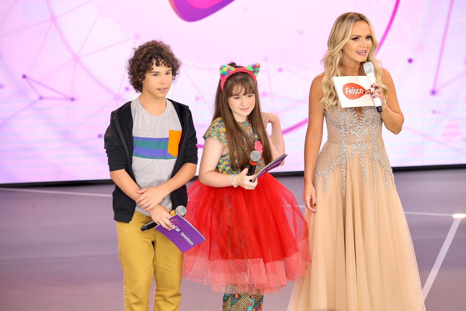 Famosos e elenco do SBT participam do Teleton na noite desta sexta-feira (9) - Manuela Scarpa/Brazil News