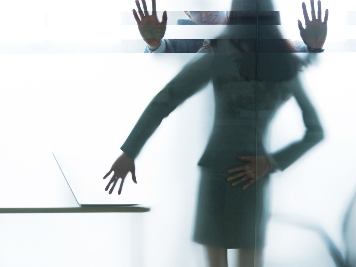 Ass&eacute;dio sexual: o que &eacute;, como comprovar o crime e onde denunciar
