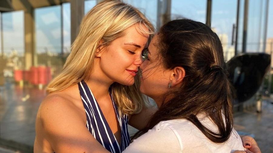 Marcela McGowan e Luiza: declarações de amor nas redes sociais - Reprodução/Instagram