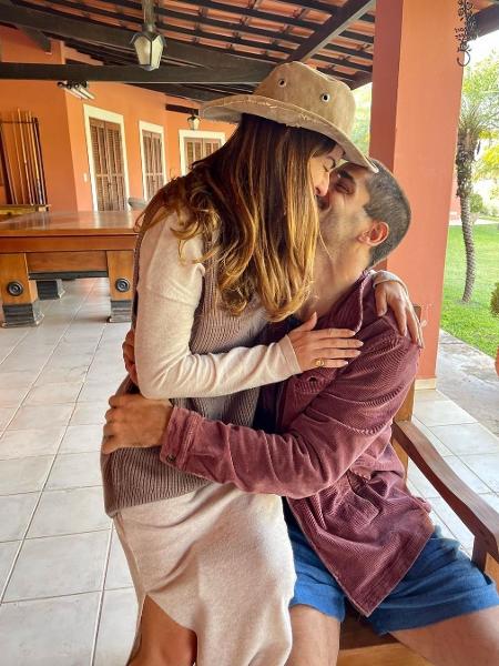 Fernanda Paes Leme e o namorado Victor Sampaio - Reprodução/Instagram
