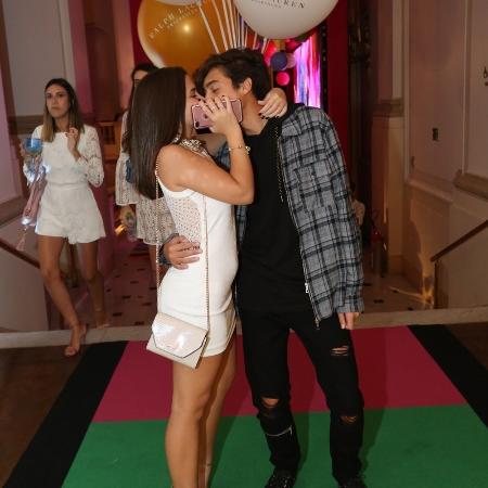 Mel Maia com o namorado na festa da promoter Carol Sampaio, no Rio - Reginaldo Costa Teixeira/Divulgação - Reginaldo Costa Teixeira/Divulgação