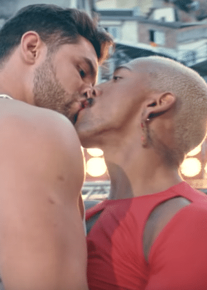 Nego do Borel em cena do clipe de "Me Solta" - Reprodução - Reprodução
