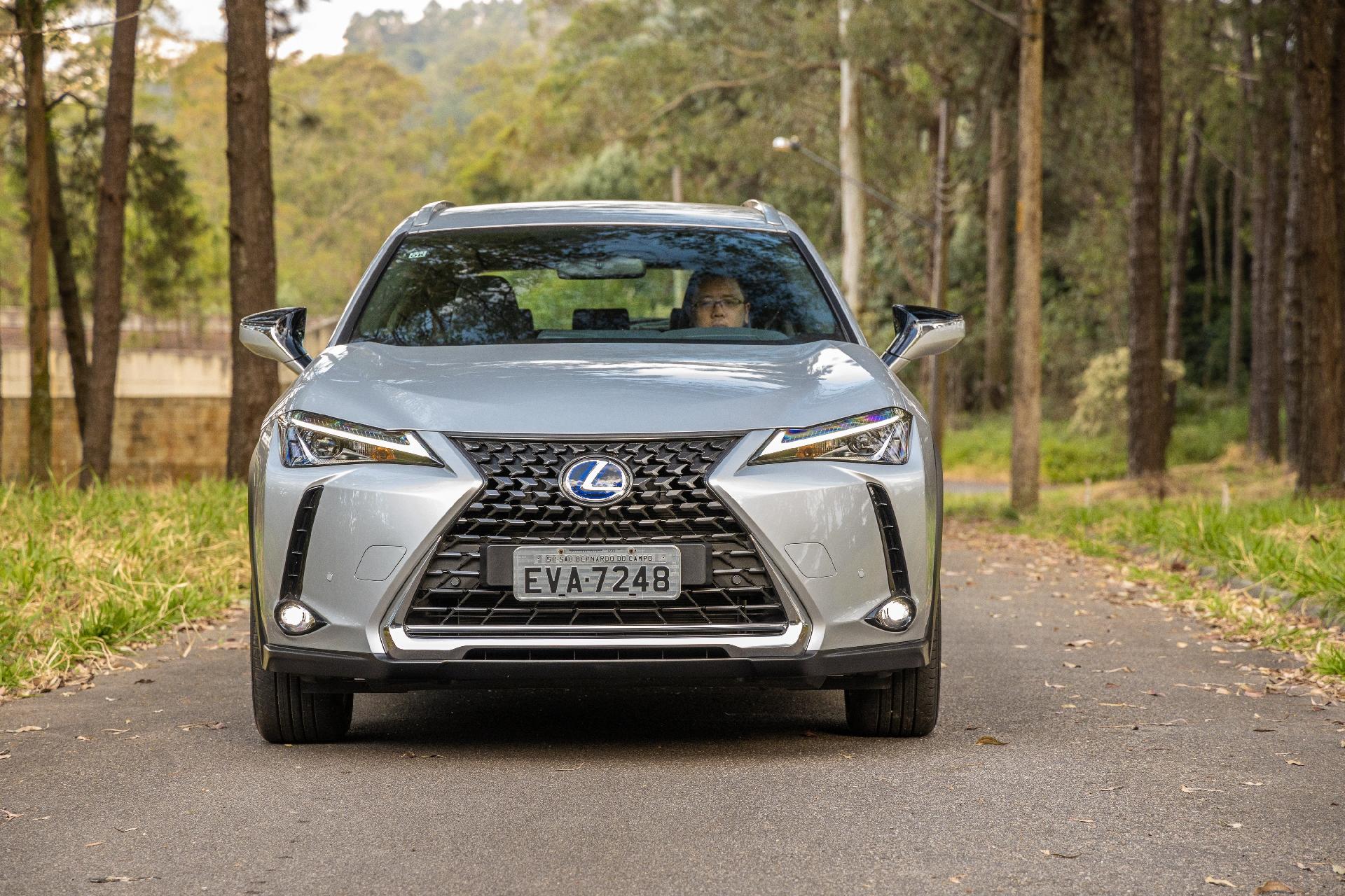 Lexus UX 250h - Marcos Camargo/Colaboração para o UOL