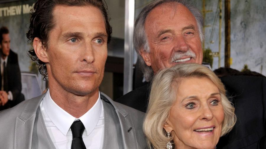 Matthew McConaughey, Kay McCabeat e James Donald McConaughey - Lester Cohen/Colaborador Getty Images