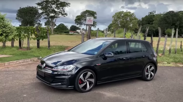 Último Golf GTI vendido no Brasil é do Razuk: youtuber faz rifa pra vender o carro