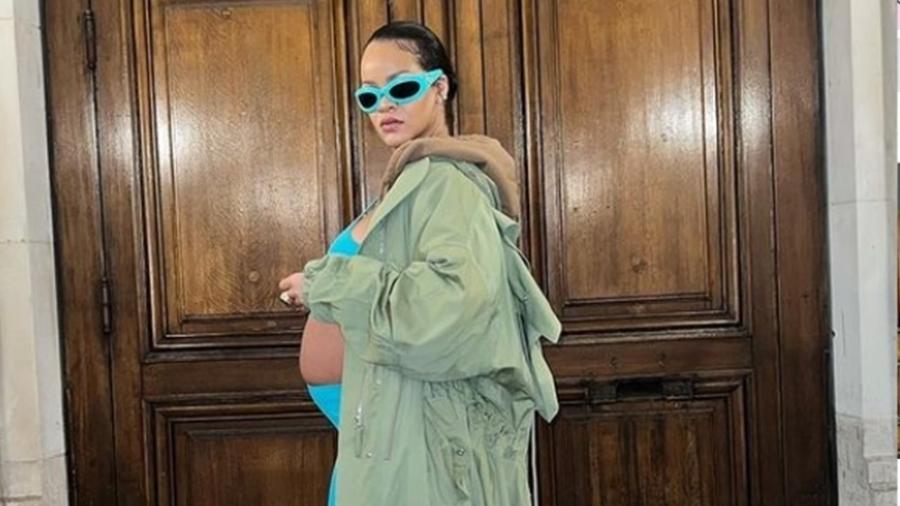 Rihanna posa com barrigão de grávida - Reprodução/Instagram