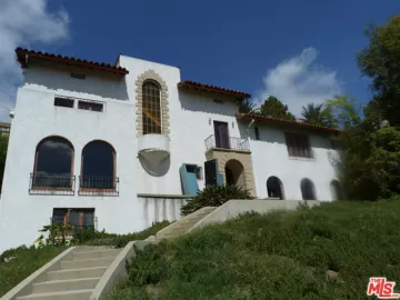 Crime macabro espanta compradores de mansão de R$ 12 milhões em Los Angeles