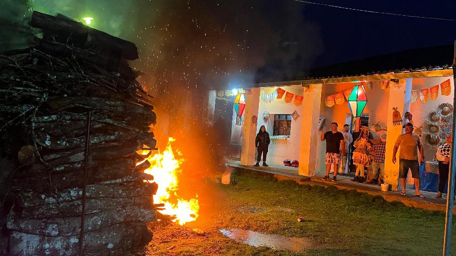 Noite da Fogueira celebra São João