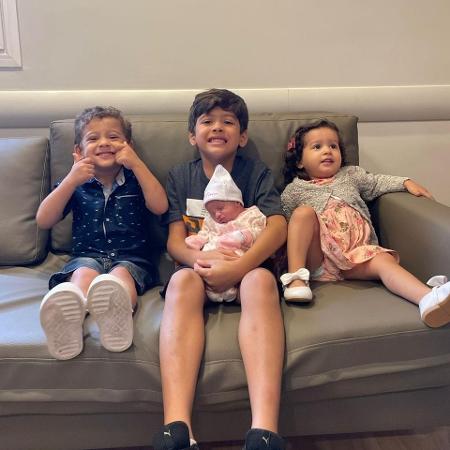 Quatro dos sete filhos que Giselle teve Quatro dos sete filhos que Giselle teve