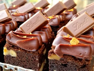 Brownie com ganache de chocolate é sobremesa para não perder tempo no Natal