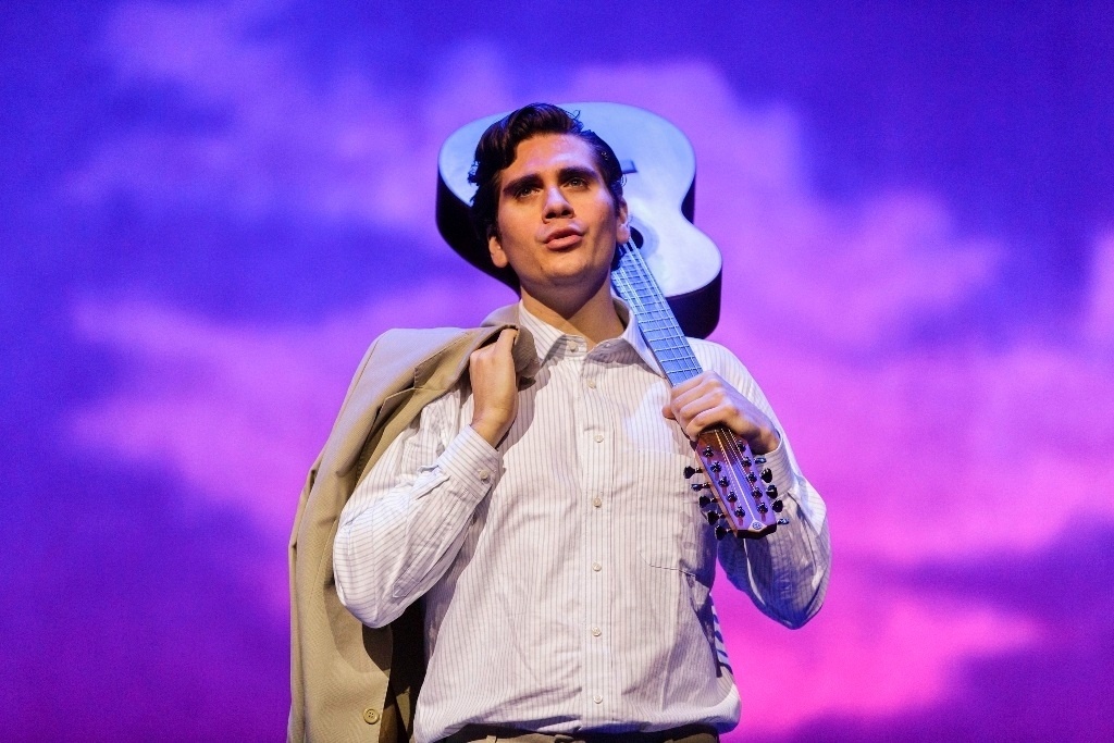 O ator Gabriel Sater no musical "Nuvem de Lágrimas" - Otávio Dias/Divulgação