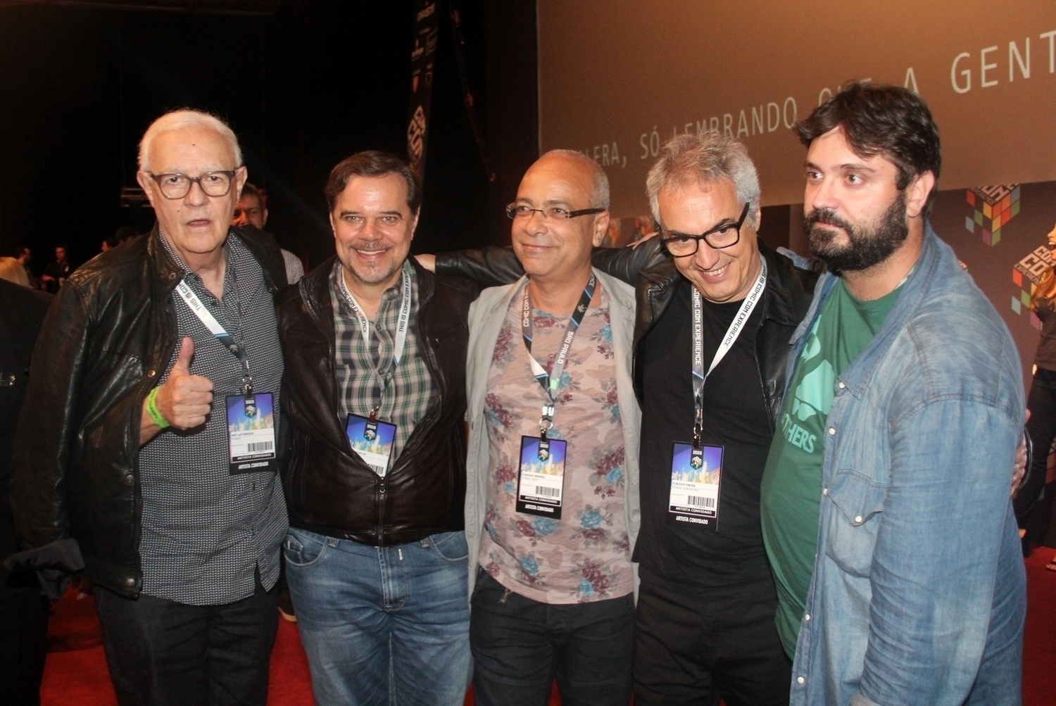 5.dez.2015 - Ney Latorraca, Diogo Vilela, Claudio Manoel e o roteirista Claudio Paiva (Mister Brau) no painel sobre a TV Pirata na Comic Con Experience - Brazil News