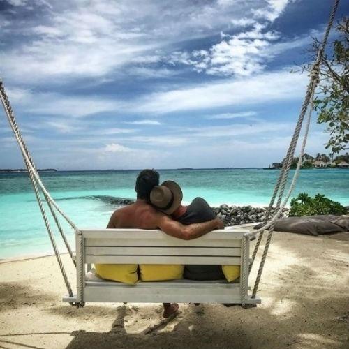 Casados há quase dois anos, Paulo Gustavo e Thales Bretas estão vivendo um sonho nas Maldivas - Reprodução/Instagram