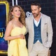 Blake Lively revela nova gravidez ao acompanhar o marido, Ryan Reynolds, na pré-estreia do filme "Pokémon: Detetive Pikachu" em Nova York - Mark Sagliocco/FilmMagic