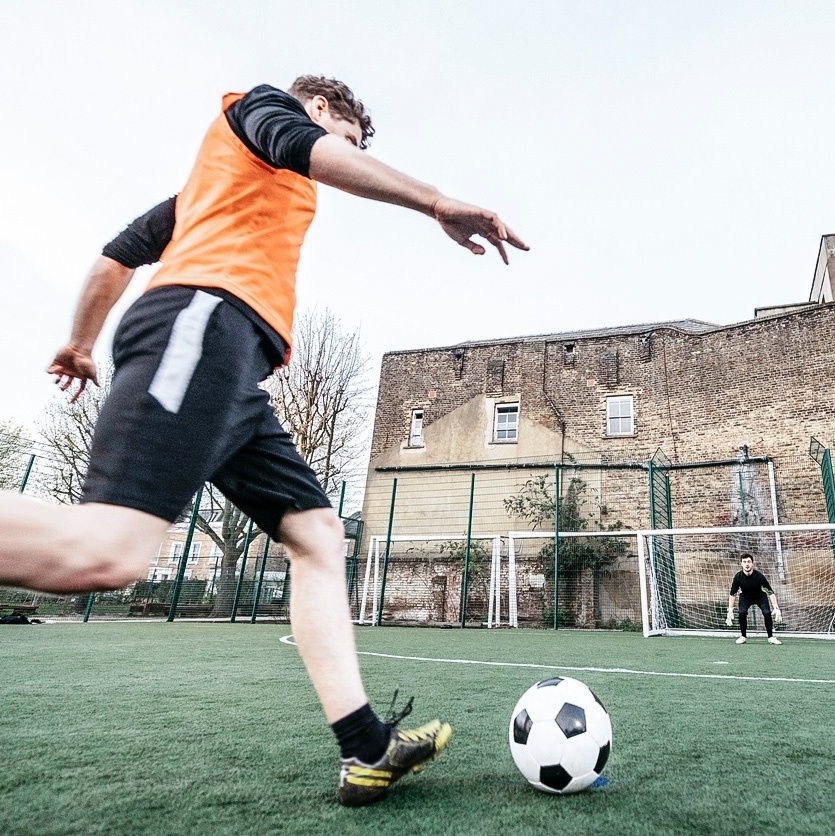 Joga futebol? Veja 6 exercícios para fazer na academia e melhorar em campo  - 19/07/2019 - UOL VivaBem