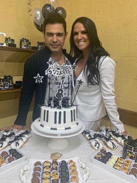 Graciele Lacerda fez surpresa para o "mô" em camarim de show na noite deste sábado (17) - Reprodução/Instagram