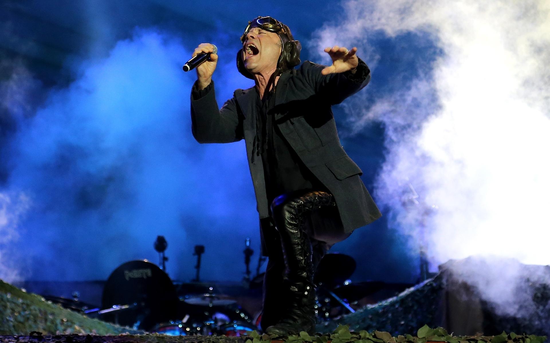Bruce Dickinson durante apresentação do Iron Maiden no quinto dia do Rock in Rio - Wilton Júnior/Estadão Conteúdo