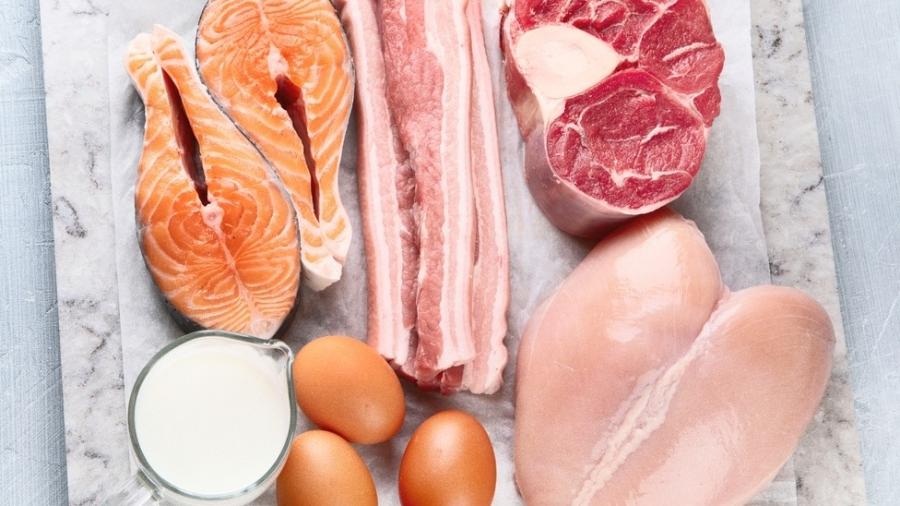 Alimentos que são fontes de proteínas: carne, peixe, frango, leite e ovos - iStock