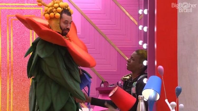 BBB 21: Lucas e Gil na porta do confessionário - Reprodução/Globoplay - Reprodução/Globoplay