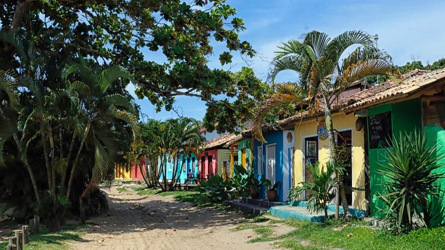 Vila de Caraíva, na Bahia, pacata? Não mais! Postagens em redes sociais mostraram o quanto o local ficou abarrotado de turistas no fim do ano