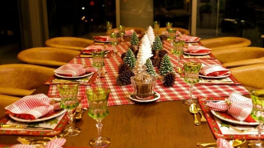 Inspire-se nestas dicas para montar a sua mesa de Natal para a ceia ao reunir a família e os amigos - Olivian Moioli