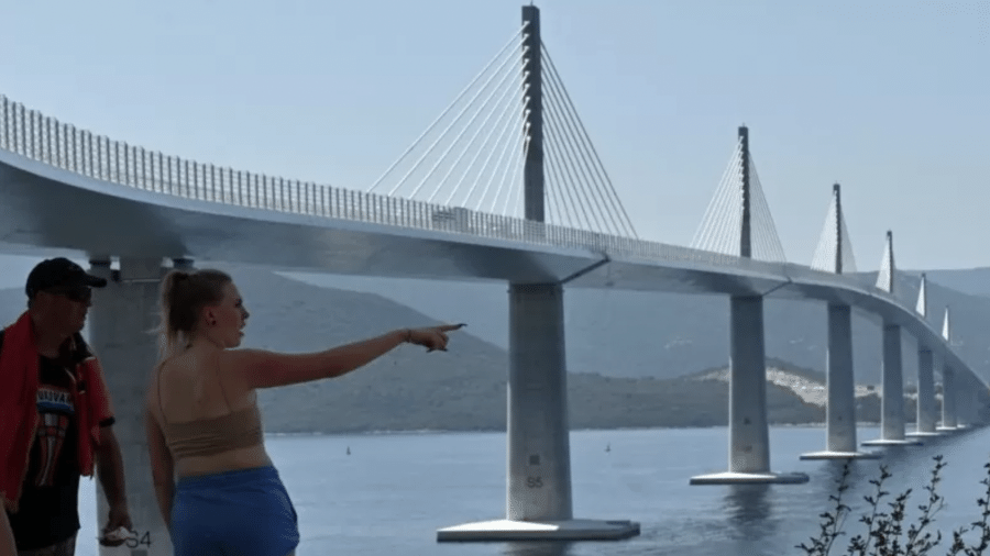 A ponte vai ajudar turistas a chegar a outra parte do litoral croata - Getty Images