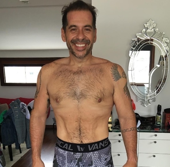 7.jun.2016 - Leandro Hassum mostra foto sem camisa após perder 62 quilos em um ano e meio - Reprodução/Instagram/leandrohassum