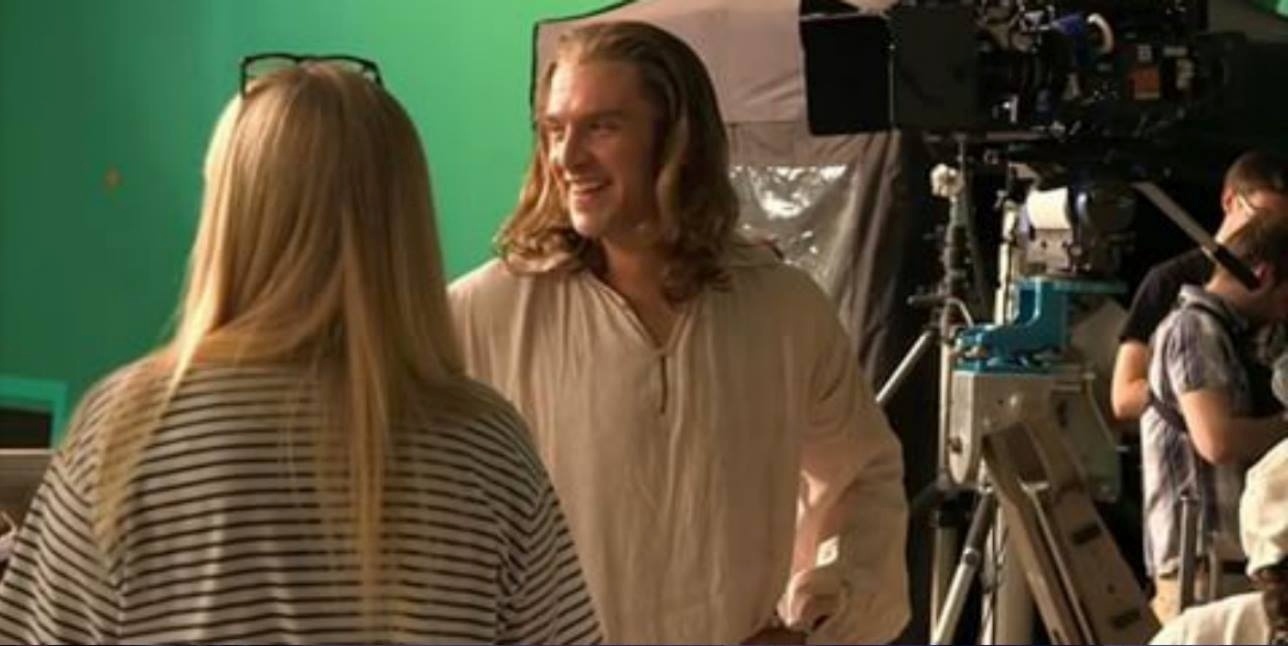 Dan Stevens vive o príncipe Adam no novo "A Bela e a Fera" - Reprodução/Facebook