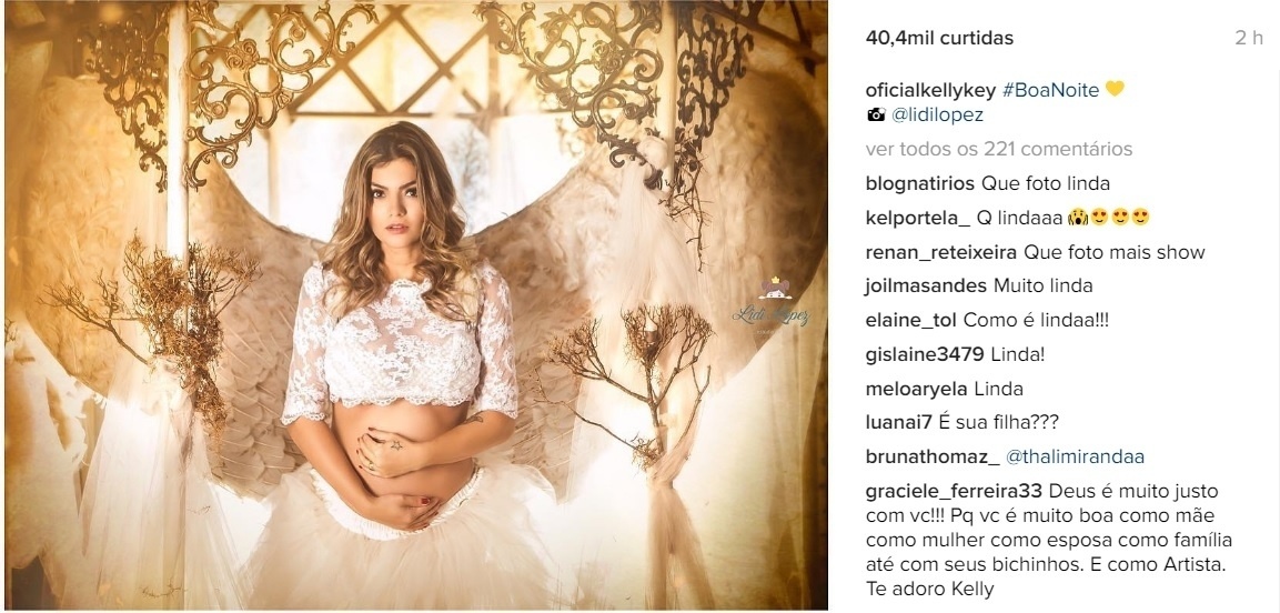 2.nov.2016 - Na noite desta quarta-feira, Kelly Key exibiu o barrigão de sete meses de gravidez em sua conta no Instagram - Reprodução /Instagram /oficialkellykey