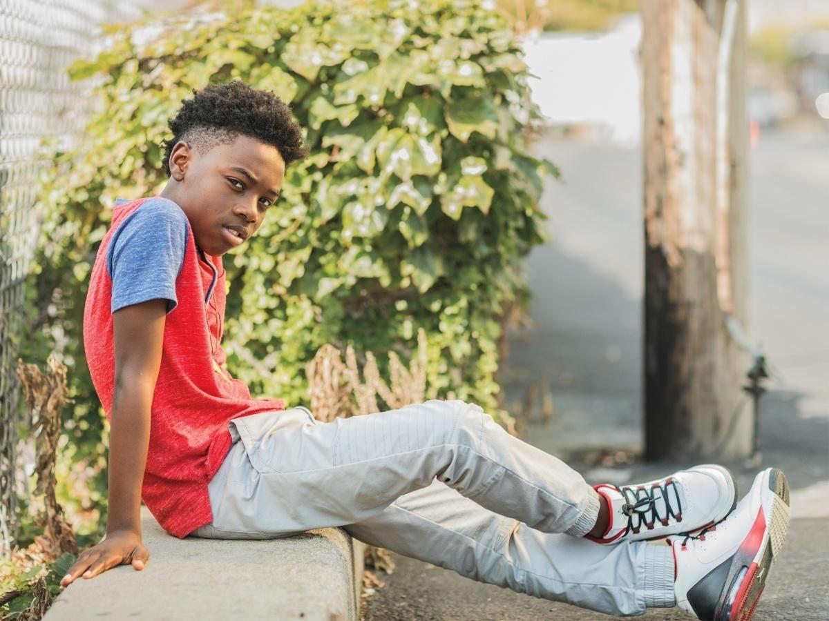 Alex R. Hibbert em "The Chi" (2018) - Divulgação