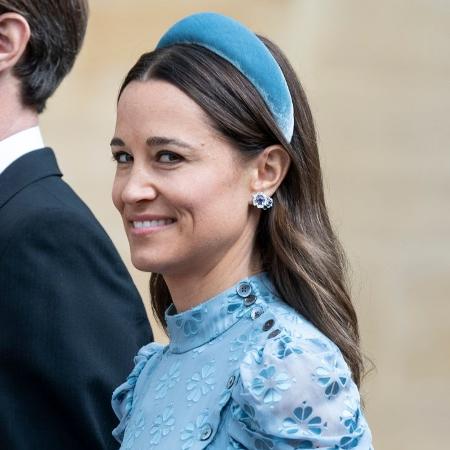 Pipa Middleton compareceu ao casamento real com um look todo azul - UK Press via Getty Images
