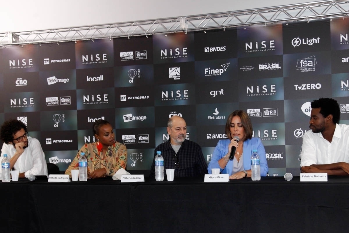 12.abr.2016 -  Glória Pires, Robert Rodrigues, Fabrício Boliveira e o diretor Roberto Berliner participam da coletiva de imprensa do filme "Nise - O Coração da Loucura" - Marcos Ribas/Brazil News