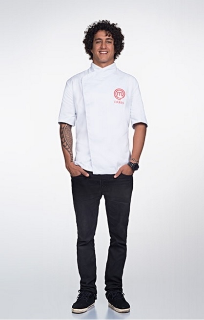 Nascido em Santos, no litoral de São Paulo, Dário Costa, 28 anos, conheceu o mundo da gastronomia na Nova Zelândia, quando trabalhou na limpeza de um restaurante e subiu até virar cozinheiro. Também trabalhou na Itália e em navios na Indonésia. Atualmente, comanda um restaurante em sua cidade natal - Divulgação /Band