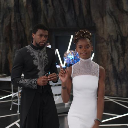 Chadwick Boseman e Letitia Wright em cena de "Pantera Negra" - Divulgação - Divulgação