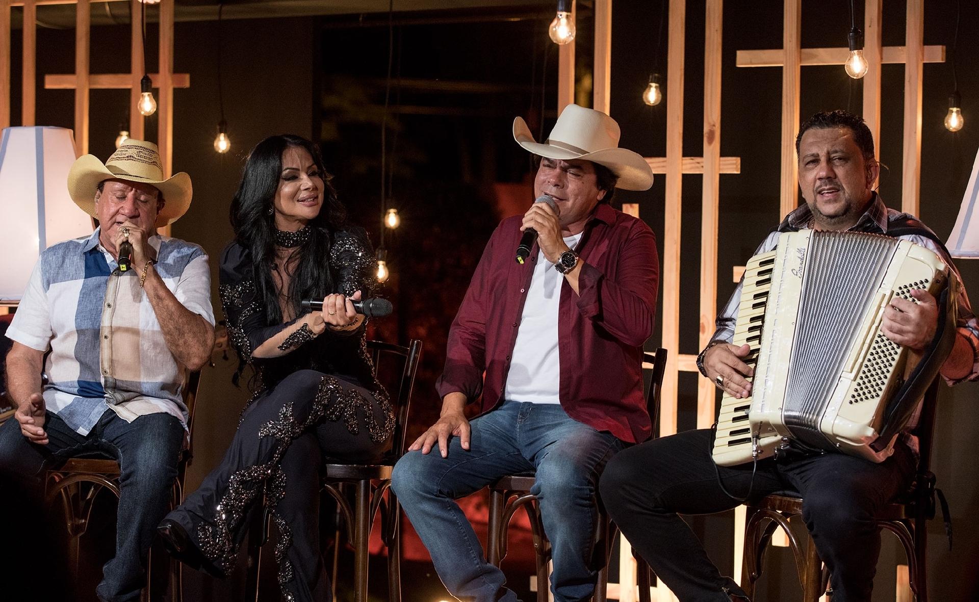 Valéria Barros, de As Mineirinhas, lança novo disco e agradece ao feminejo 20/06/2018 UOL