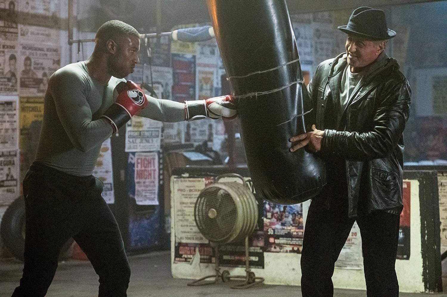 Sylvester Stallone e Michael B. Jordan em cena de "Creed II" (2018) - Divulgação