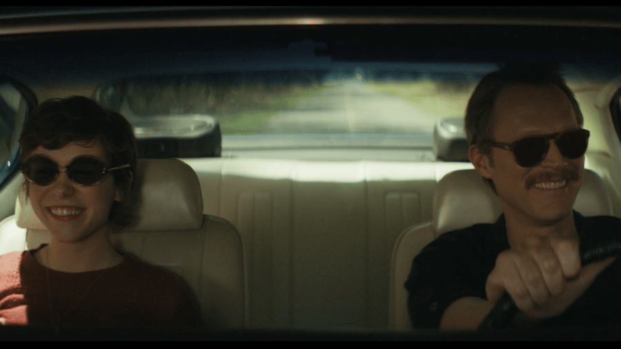 Sophia Lillis e Paul Bettany em cena do filme "Tio Frank", da Amazon Prime - Reprodução