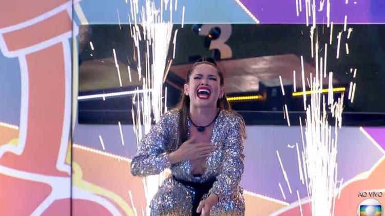 Juliette vibra ao ser anunciada como a campeã do 'BBB 21' - Reprodução/ Globoplay - Reprodução/ Globoplay