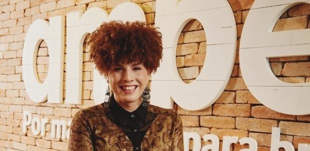 'Me senti humana': empresa ajuda funcionários trans a mudarem nome - Universa