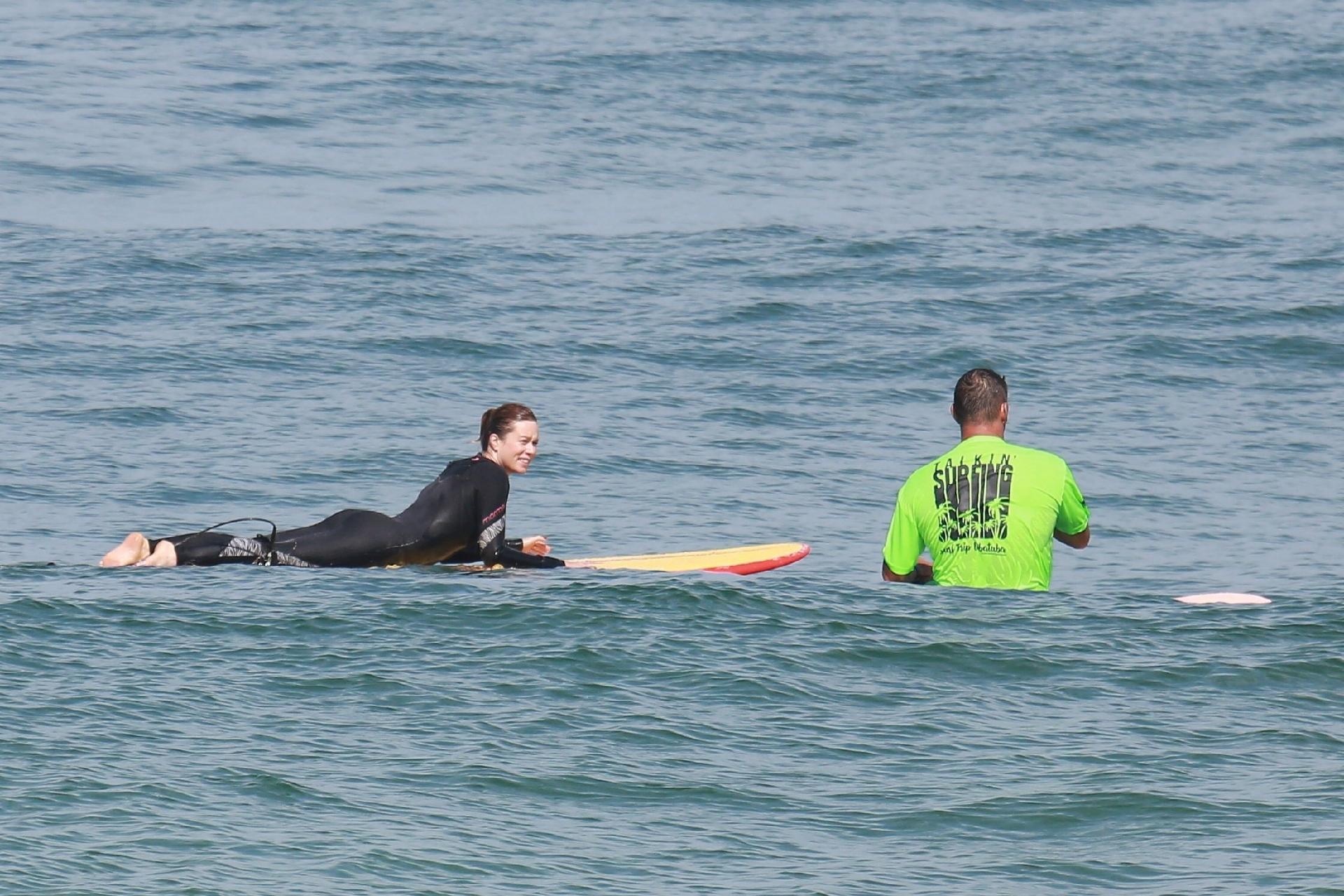 Mariana Ximenes faz aula de surfe no Rio de Janeiro - Dilson Silva/AgNews