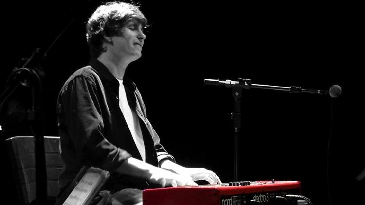 Antonio Guerra faz show na Sala Baden Powell - Site oficial - Site oficial