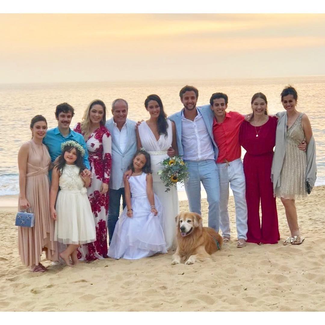 Jayme Monjardim, Jayme Matarazzo, Daniela Escobar, mãe de André Matarazzo, a noiva Maria Fernanda, o noivo, o cineasta Rodrigo Fleury, a cantora Tânia Mara  - Reprodução/Instagram/jayme_monjardim