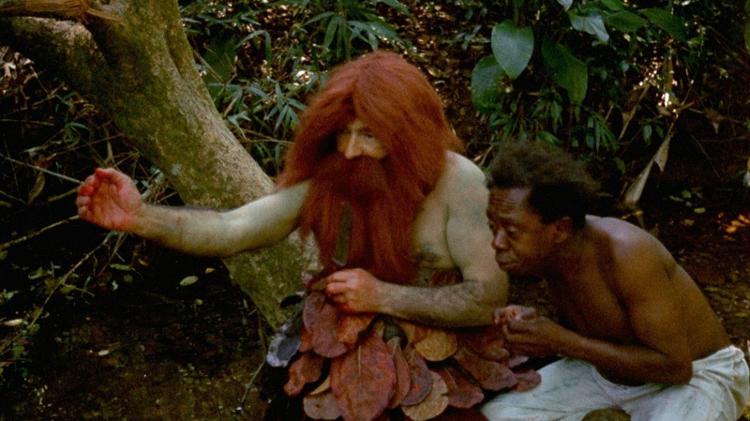 Preguiçoso, fanfarrão e com caráter duvidoso, Macunaíma (Grande Otelo) nasceu no campo e partiu para a cidade ao lado dos irmãos quando ficou adulto - Divulgação - Divulgação