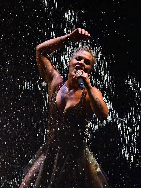 Pink em performance no Brit Awards, em Londres - Victoria Jones/PA Images via Getty Images