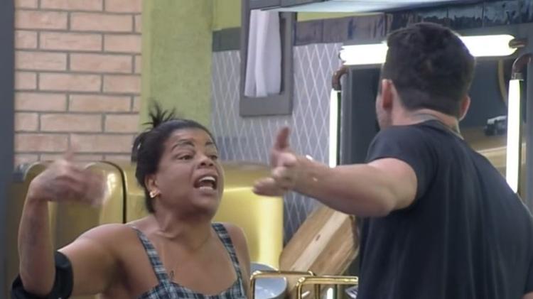 A Fazenda 2021: Tati e Rico protagonizam treta com direito a gritaria e palavrões - Reprodução/PlayPlus - Reprodução/PlayPlus